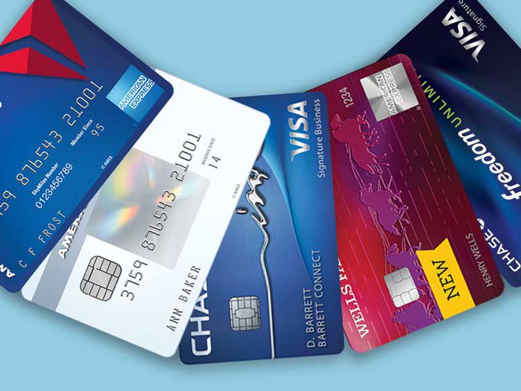 Tarjetas de crédito y de débito: la cuenta de banco que millones de personas abrieron con su ITIN